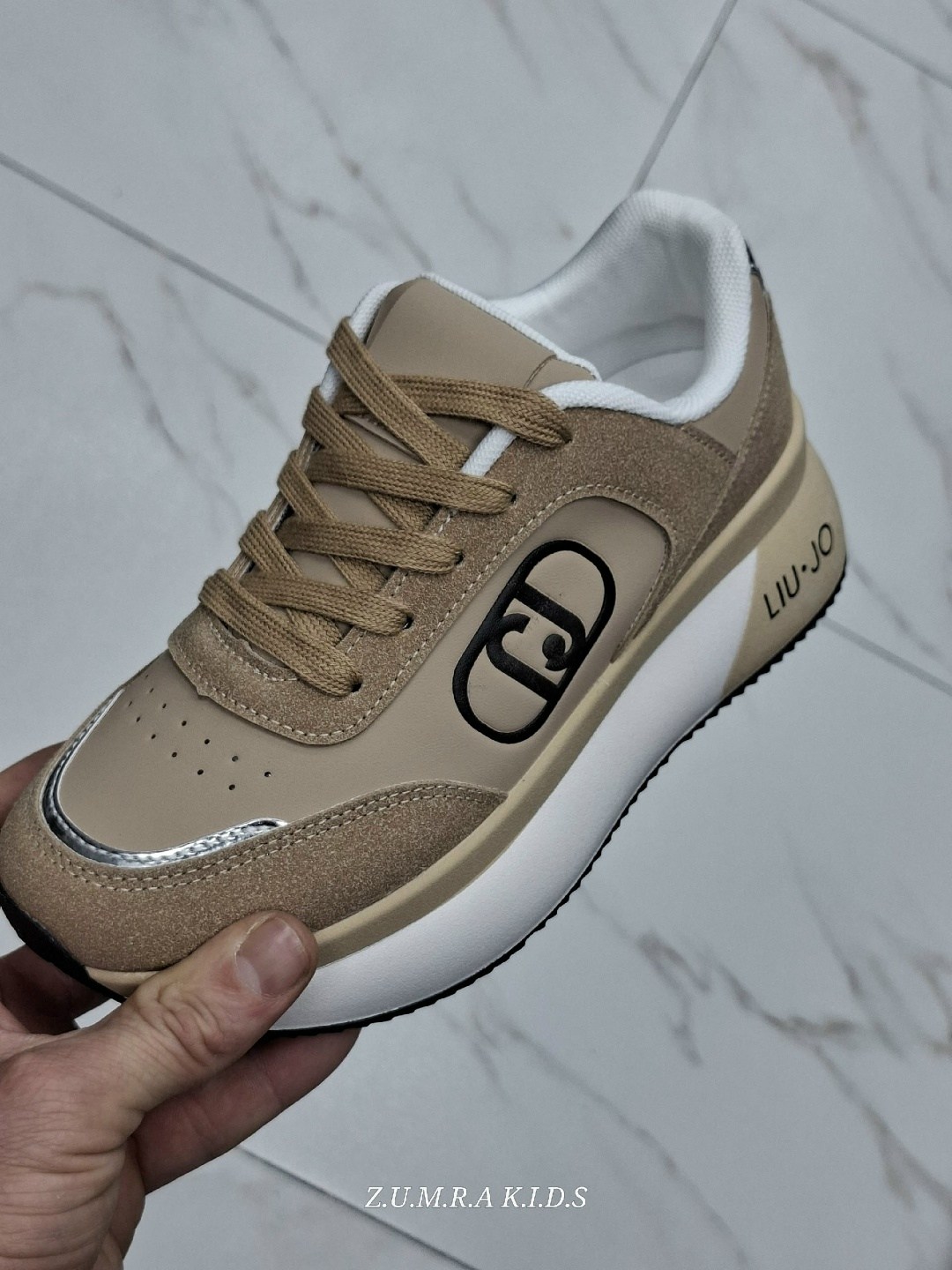 женские кроссовки,,спортивная ,женская ,кроссовки