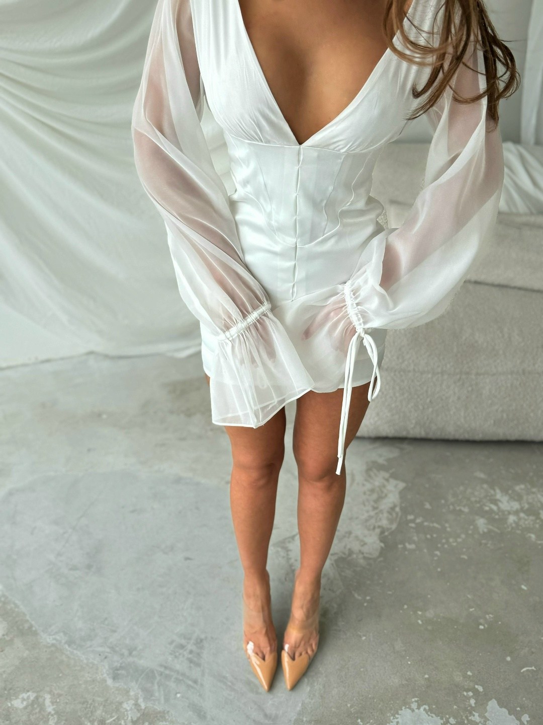 платье стильное,мини платье,белое платье,платье короткие,стильные наряды