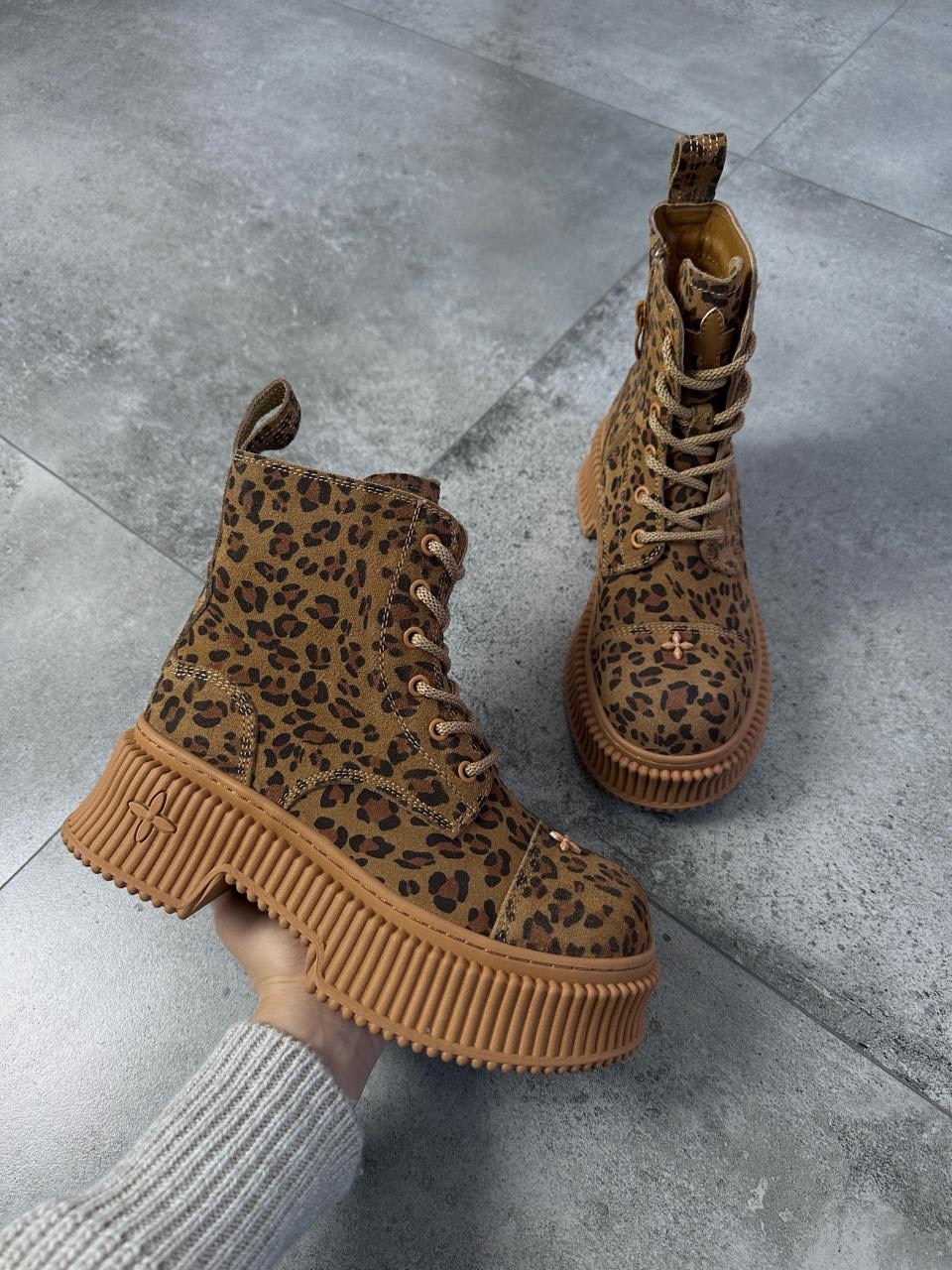 ,женские ботинки,высокие ботинки,женская ,ботинки на платформе