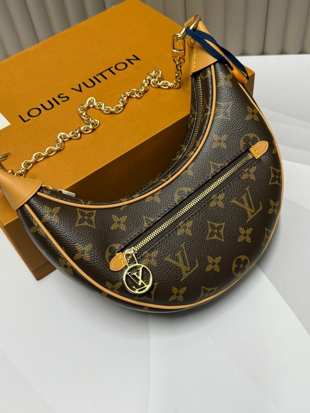 louis vuitton сумка на плечо,сумка louis vuitton женская,сумка луи виттон полумесяц,cумка louis vuitton,сумка луи виттон