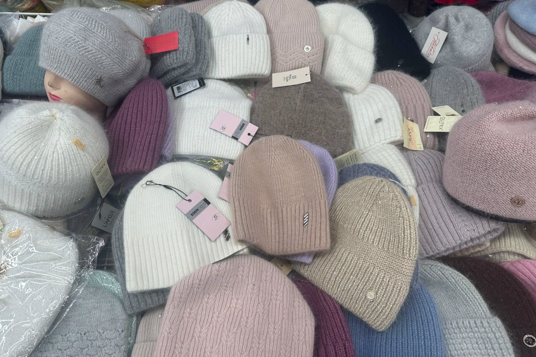 шапки,женская шапка из ангоры,вязаная шапка,шапка женская,женская шапка зимняя