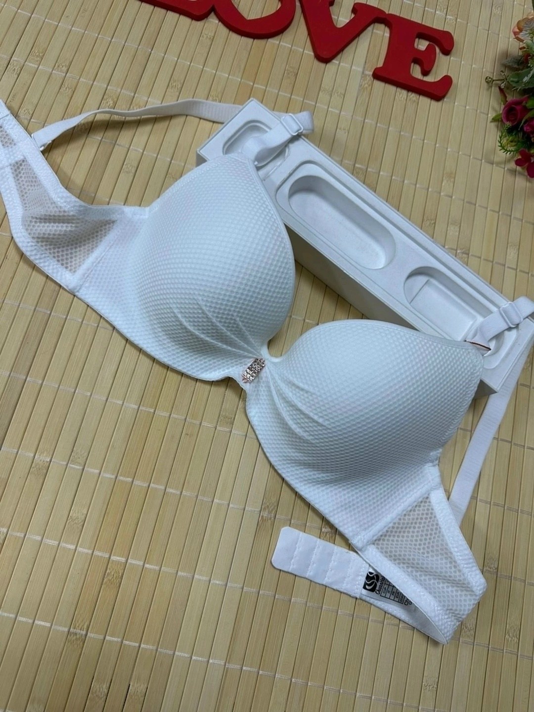 нижнее белье бюстгальтер,женские бюстгальтеры,бюстгальтер с пуш ап,бюстгальтер,женское нижнее белье