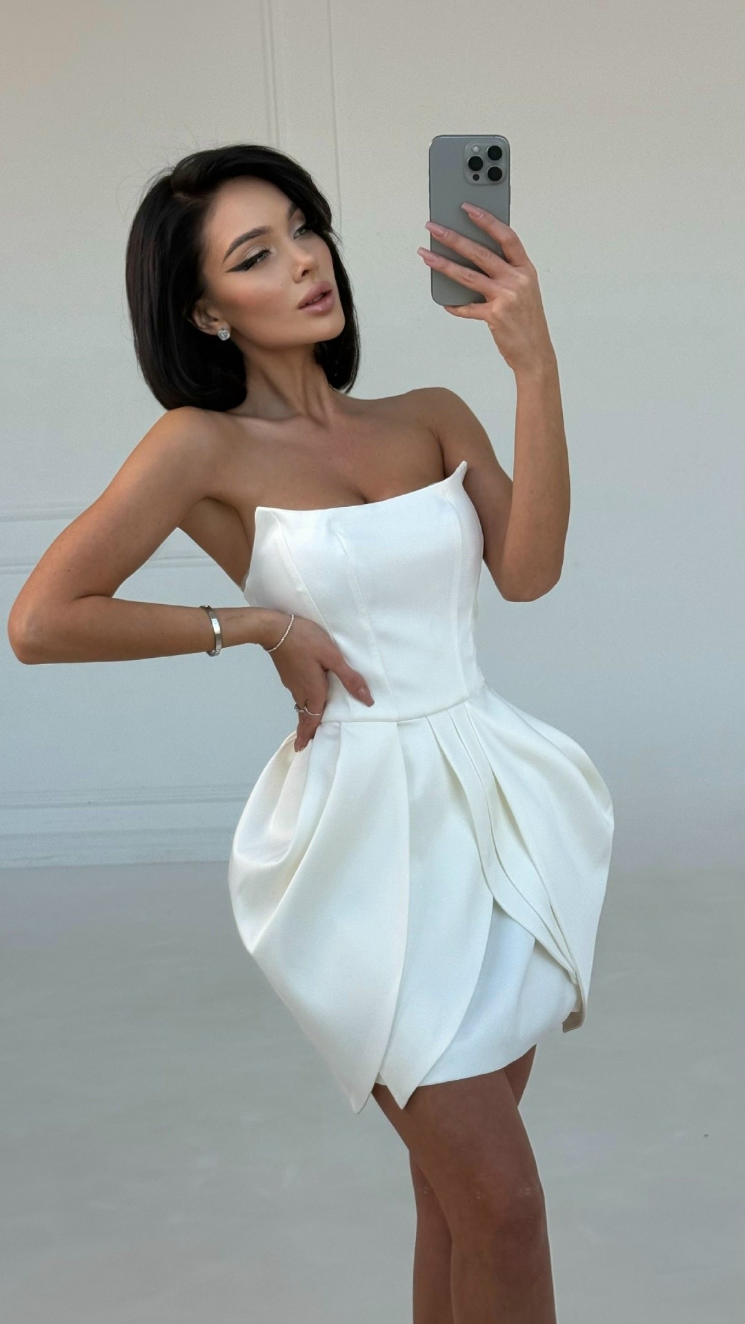 короткое вечернее платье,платье с юбкой-баллон в черном цвете,платье,платья мини,короткое платье