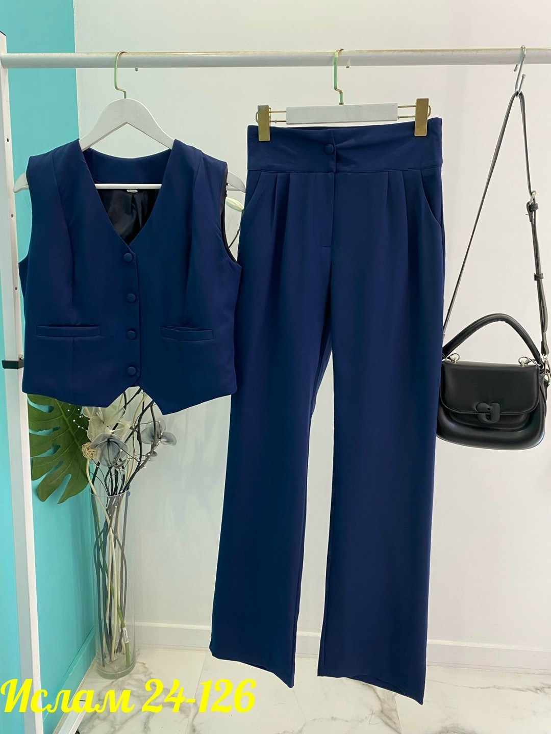 костюмы женские модные,костюм женский,женский брючный костюм,костюм с жилетом и брюками,женский костюм брюки