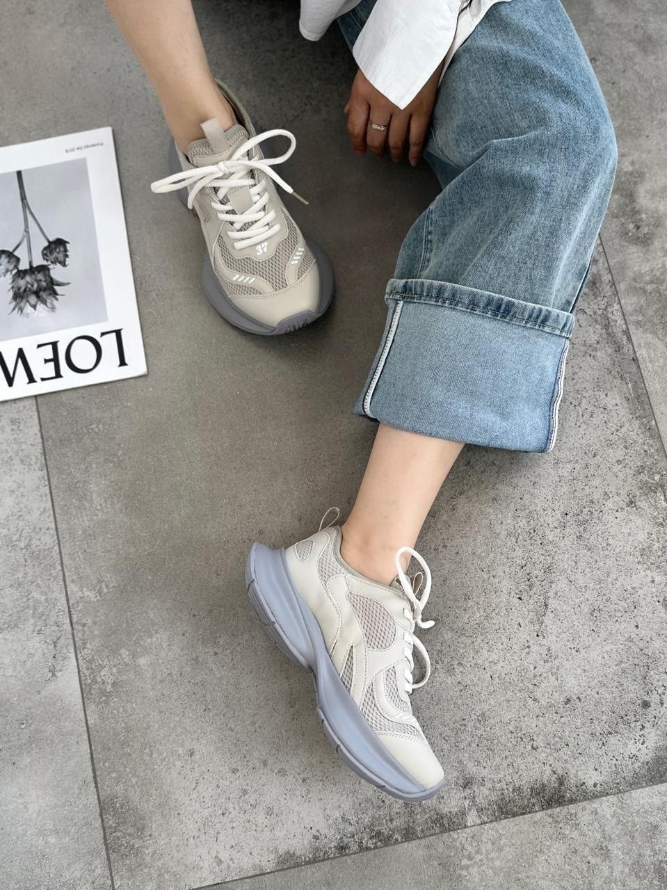 кроссовки женскиe,кроссовки для женщин,массивные кроссовки,модные кроссовки,повседневные кроссовки