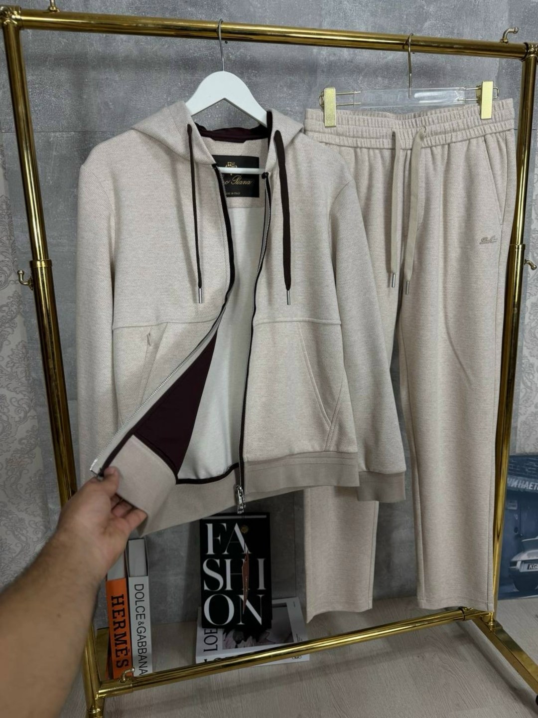 спортивный костюм brunello cucinelli,спортивный костюм loro piana,кашемировый костюм loro piana,костюм loro piana,спортивный костюм dior