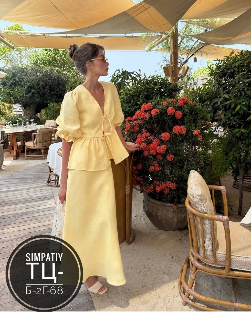 женский летний костюм с юбкой,женский костюм с юбкой,элегантные наряды,летний костюм с юбкой и топом,летние костюмы женские