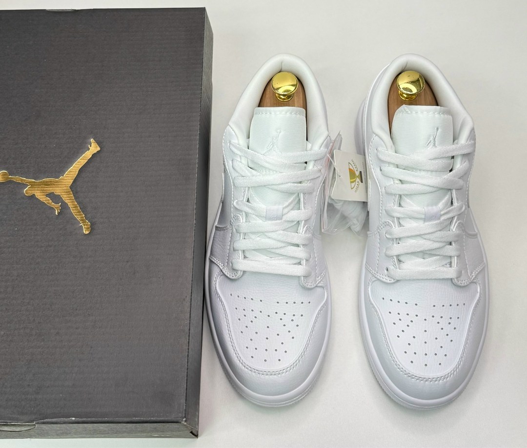 air jordan 1 low triple white,jordan 1 low triple white,nike air jordan 1 low,nike air jordan 1 low white,air jordan 1 low