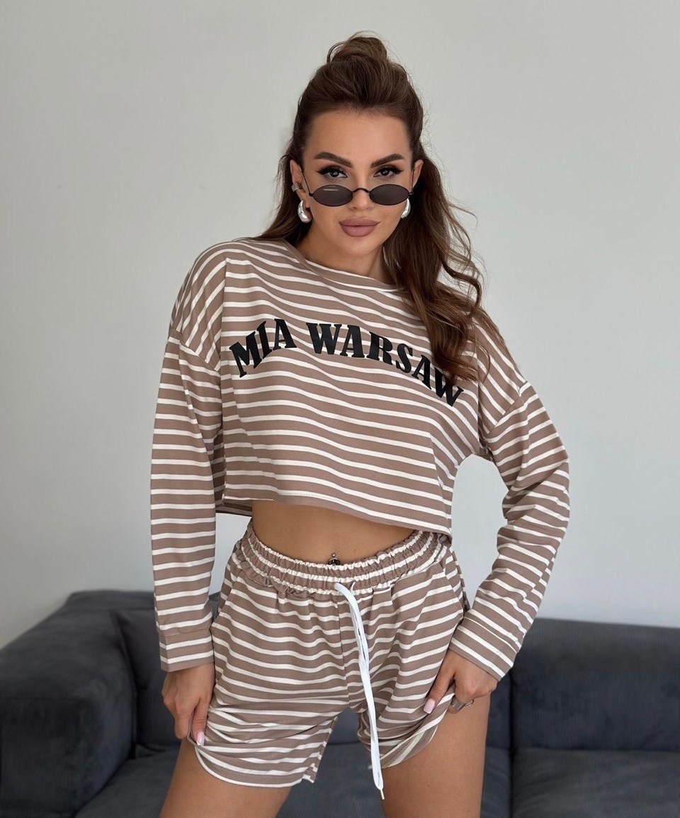 стильные костюмы,костюм со свитшотом,костюм женский,костюм в полоску с шортами,костюм с шортам