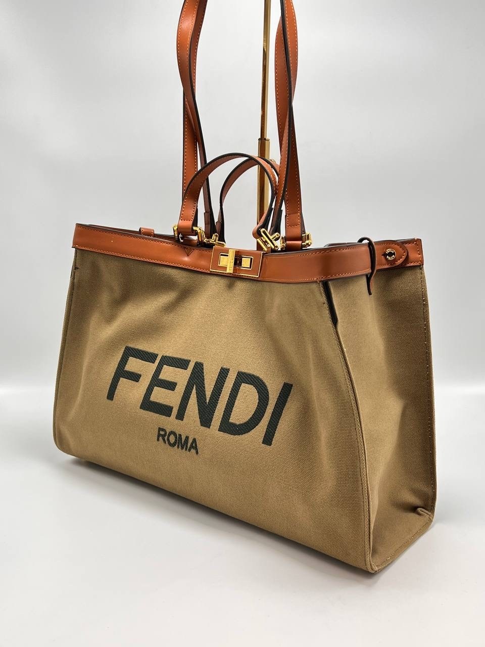 fendi сумка,женская сумка fendi,сумка тоут fendi,fendi сумка шоппер,fendi сумка на плечо кросс-боди