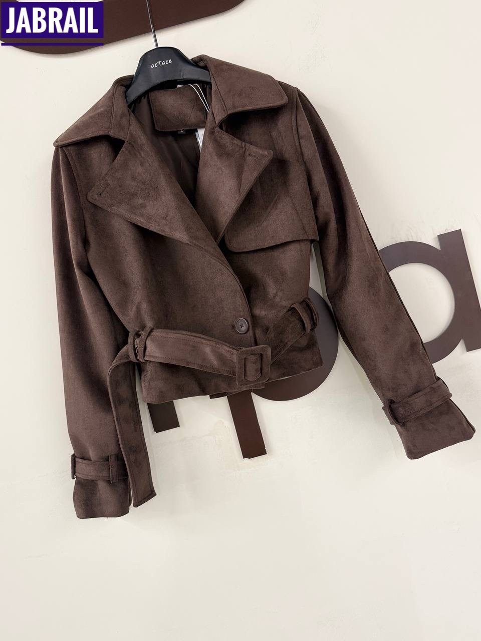 косуха кожаная куртка оверсайз saint shine,куртка косуха замшевая коричневая с поясом tadari,куртка замшевая,классическая коричневая замшевая женская куртка с поясом,косуха замшевая куртка