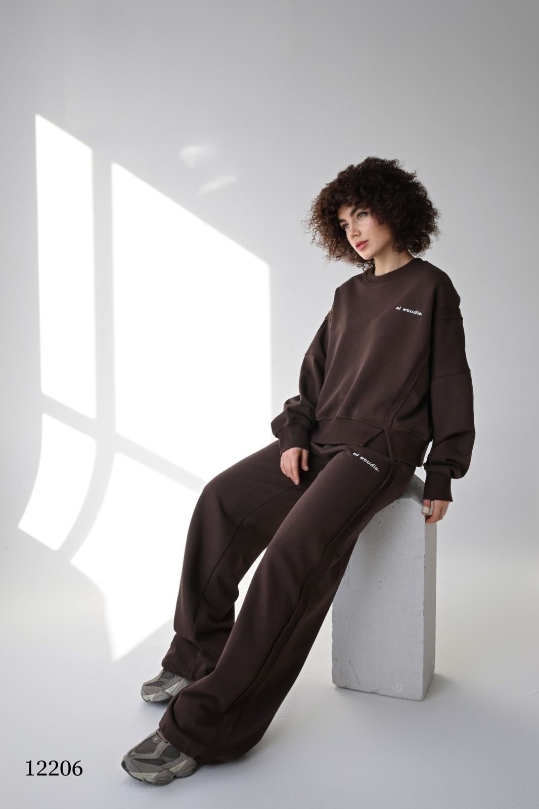 костюм из футера женский оверсайз,спортивный костюм с брюками и лонгсливом арт. 5678-25-blue-swa1,свитшот и брюки,спортивные костюмы оверсайз,трикотажные костюмы