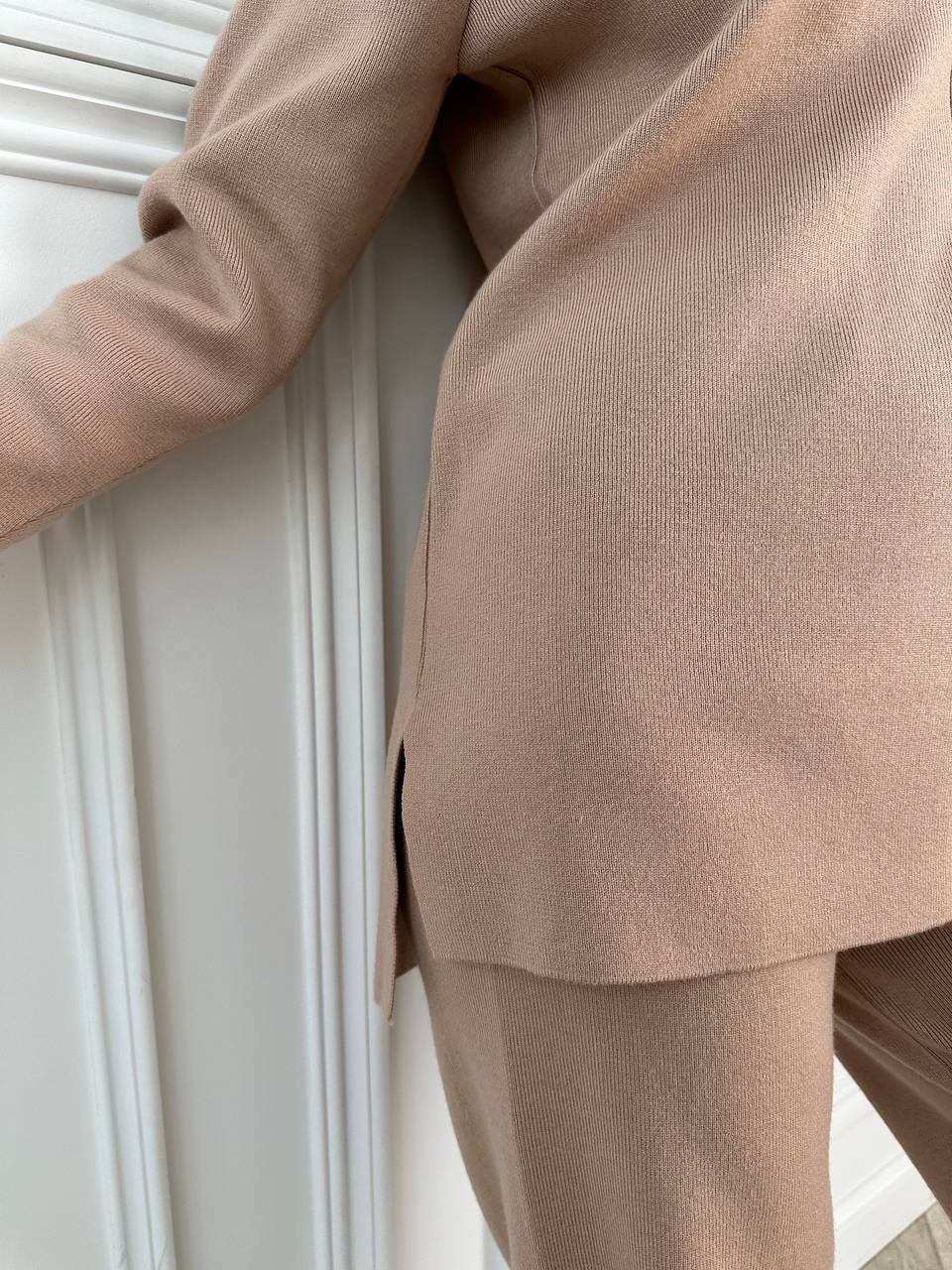 костюмы брючные,костюм трикотажный брючный,трикотажные костюмы,костюмы женские брючные