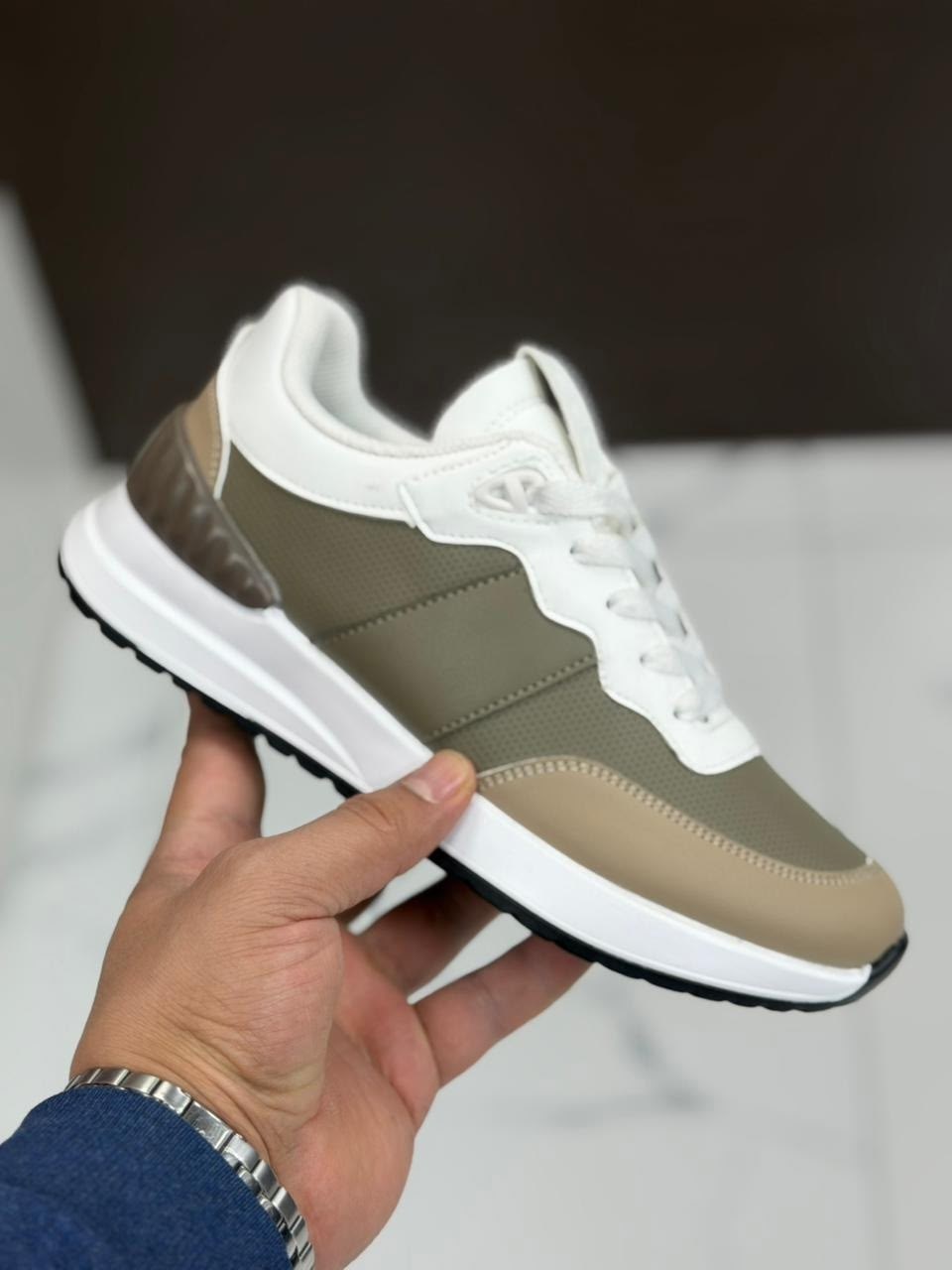 кроссовки женскиe,кроссовка мужской,,мужские кроссовки,кожаные кроссовки