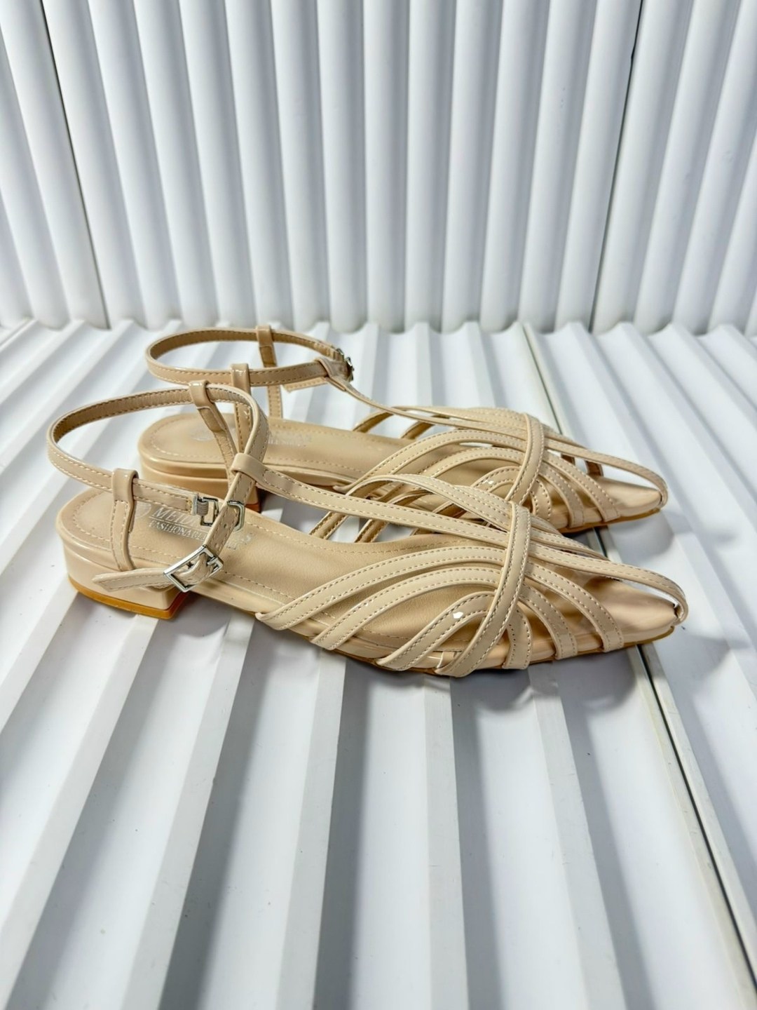 женские босоножки,кожаные босоножки,босоножки коричневые,,плетеные босоножки