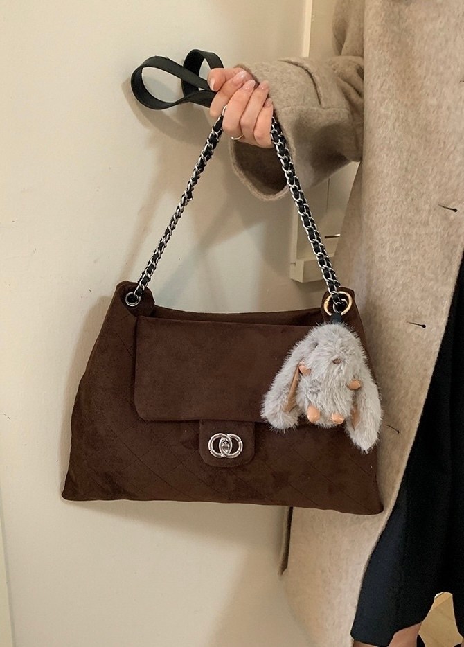 сумка шанель,chanel classic flap bag,сумка chanel,chanel сумка женская,модная сумка шанель