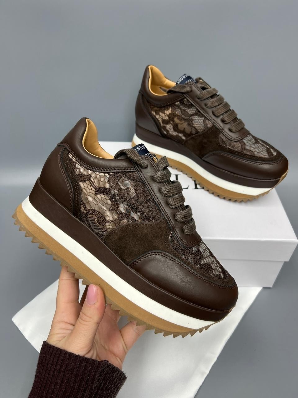 ,женские кроссовки,брендовая ,обуви,женская