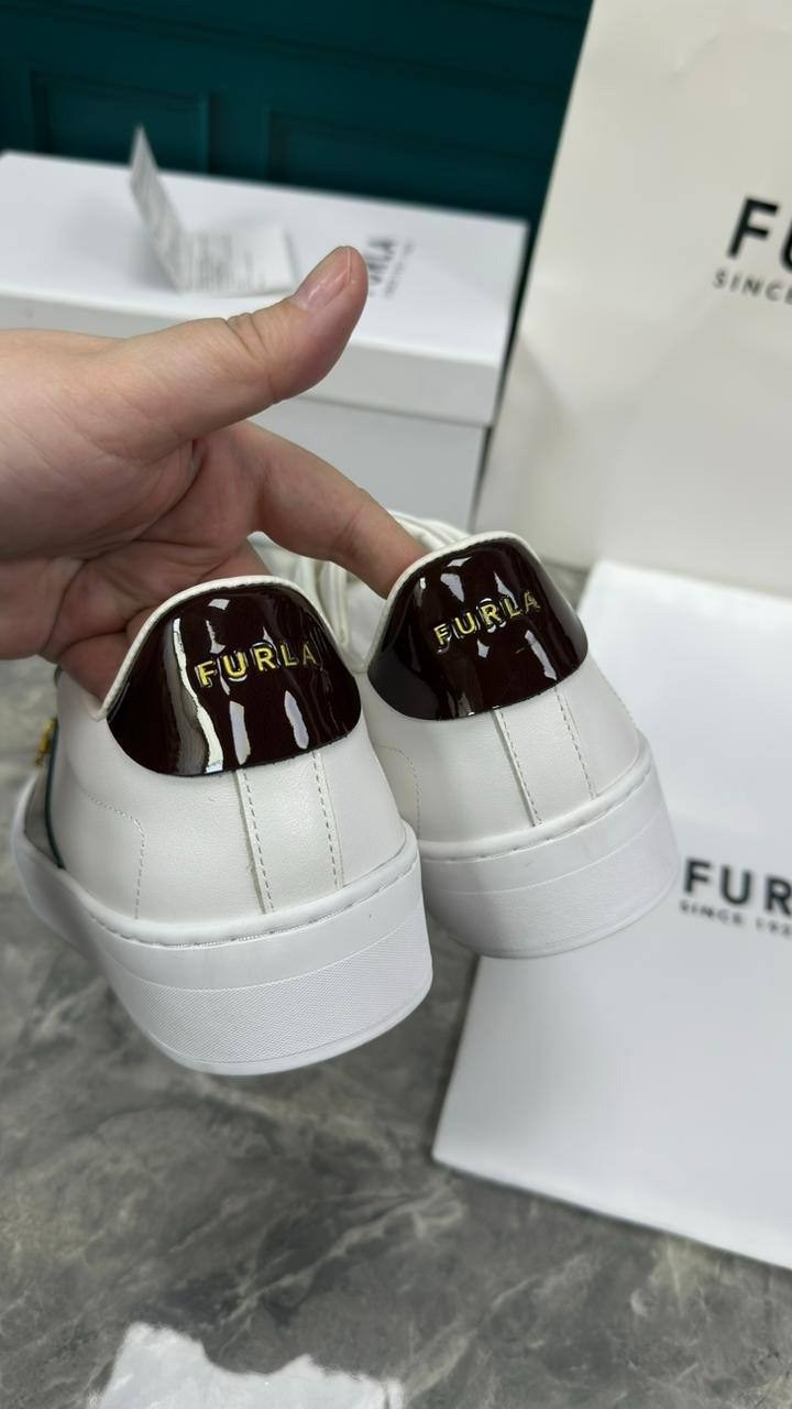 ,кроссовки furla,кеды furla,низкие кроссовки,спортивная