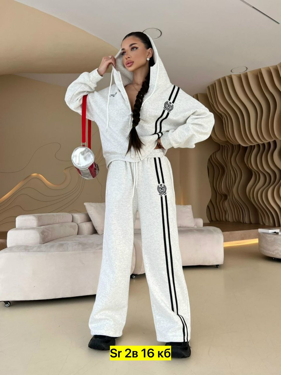 костюм спортивный женский,loro piana женский красный костюм,спортивный женский костюм красный,спортивный костюм miu miu женский,женский костюм