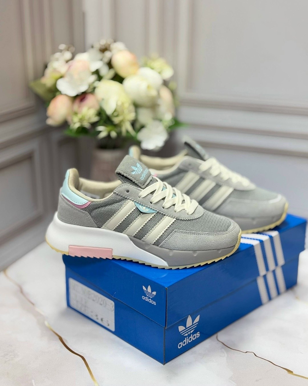 кроссовки adidas,кроссовки женские adidas,кроссовки adidas retropy e 5,кроссовки адидас женские,кроссовки adidas retropy