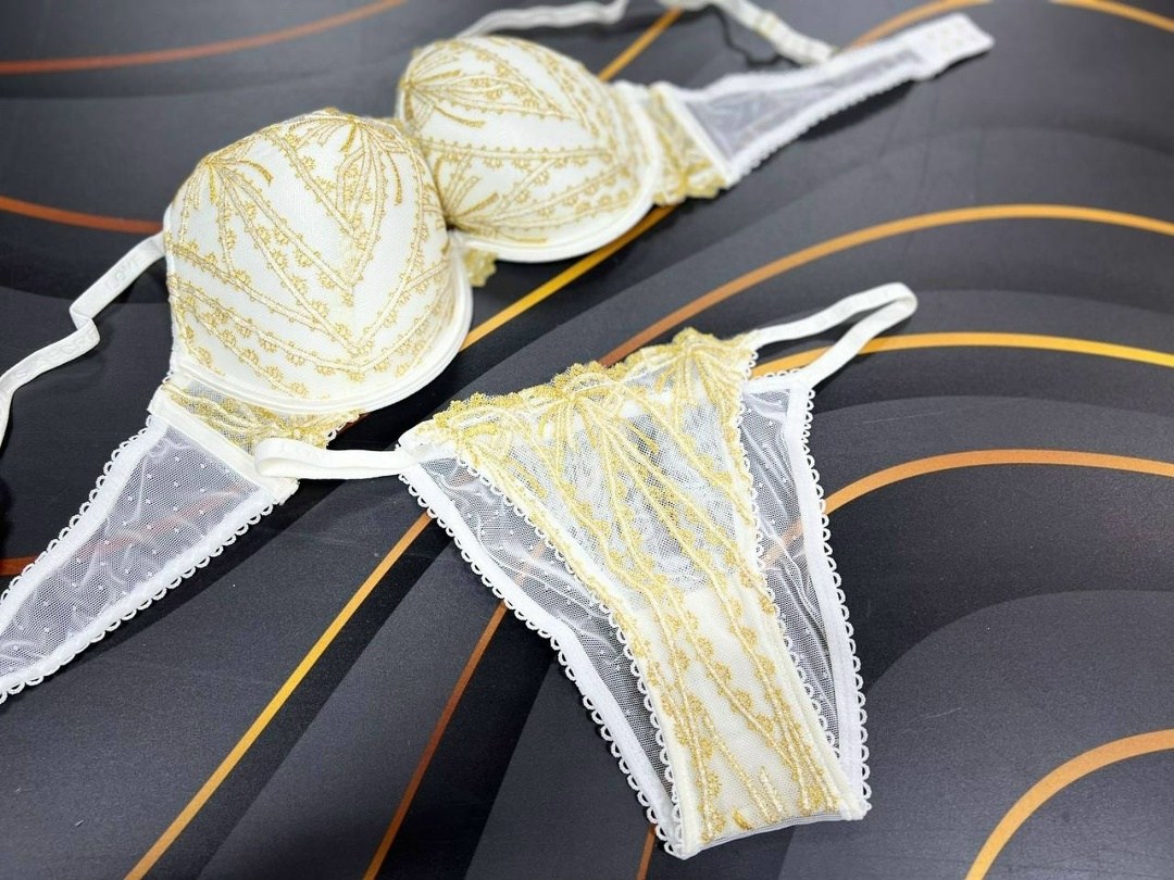бюстгальтер,бюстгальтер комплект,бюстгальтер женские,нижнее белье бюстгальтер,комплект нижнего белья