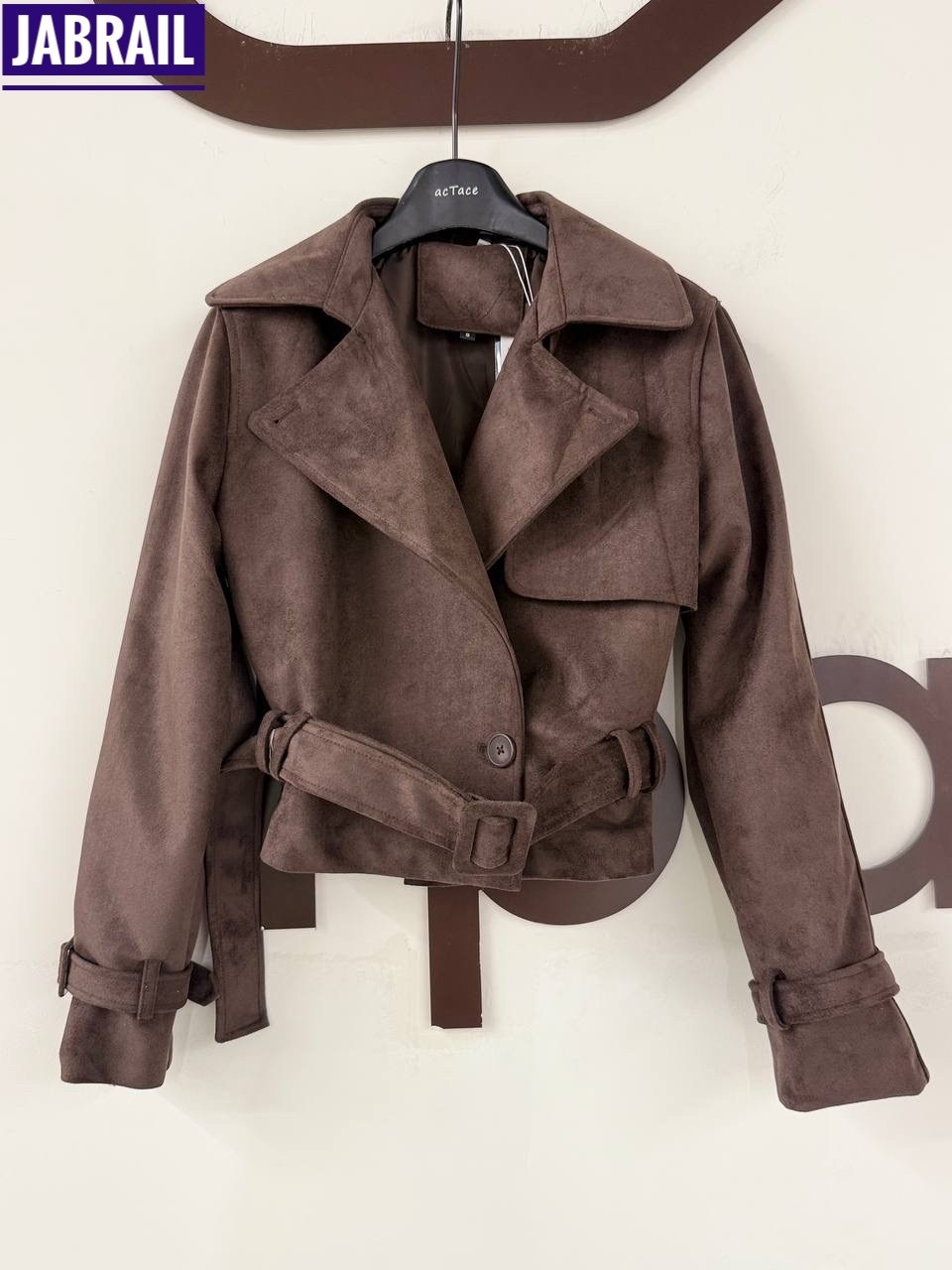 косуха кожаная куртка оверсайз saint shine,куртка косуха замшевая коричневая с поясом tadari,куртка замшевая,классическая коричневая замшевая женская куртка с поясом,косуха замшевая куртка