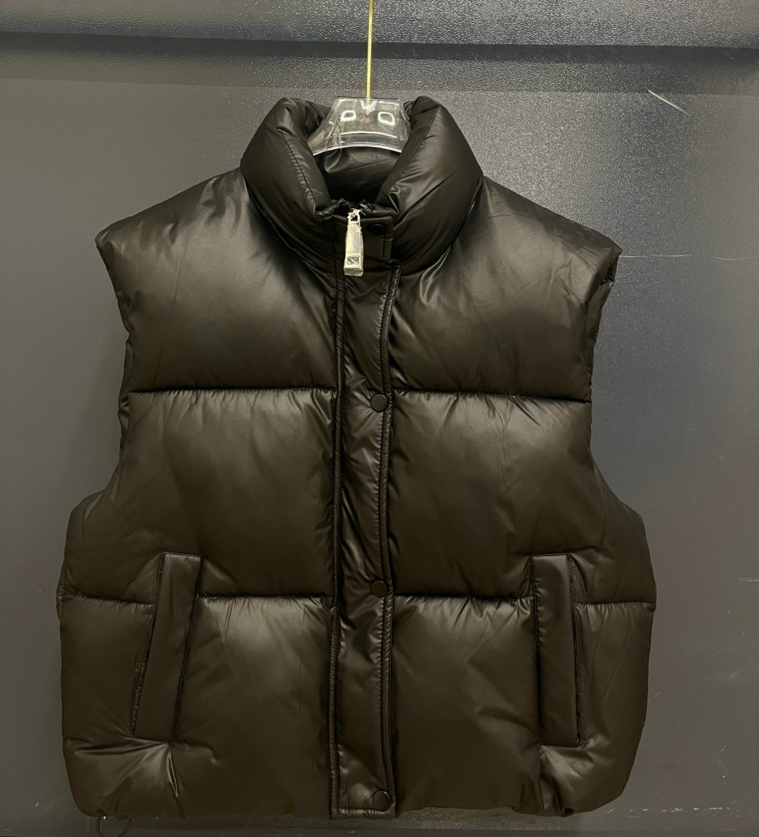 жилет,жилетка,жилетка двусторонняя,жилет пуховой,женская жилетка