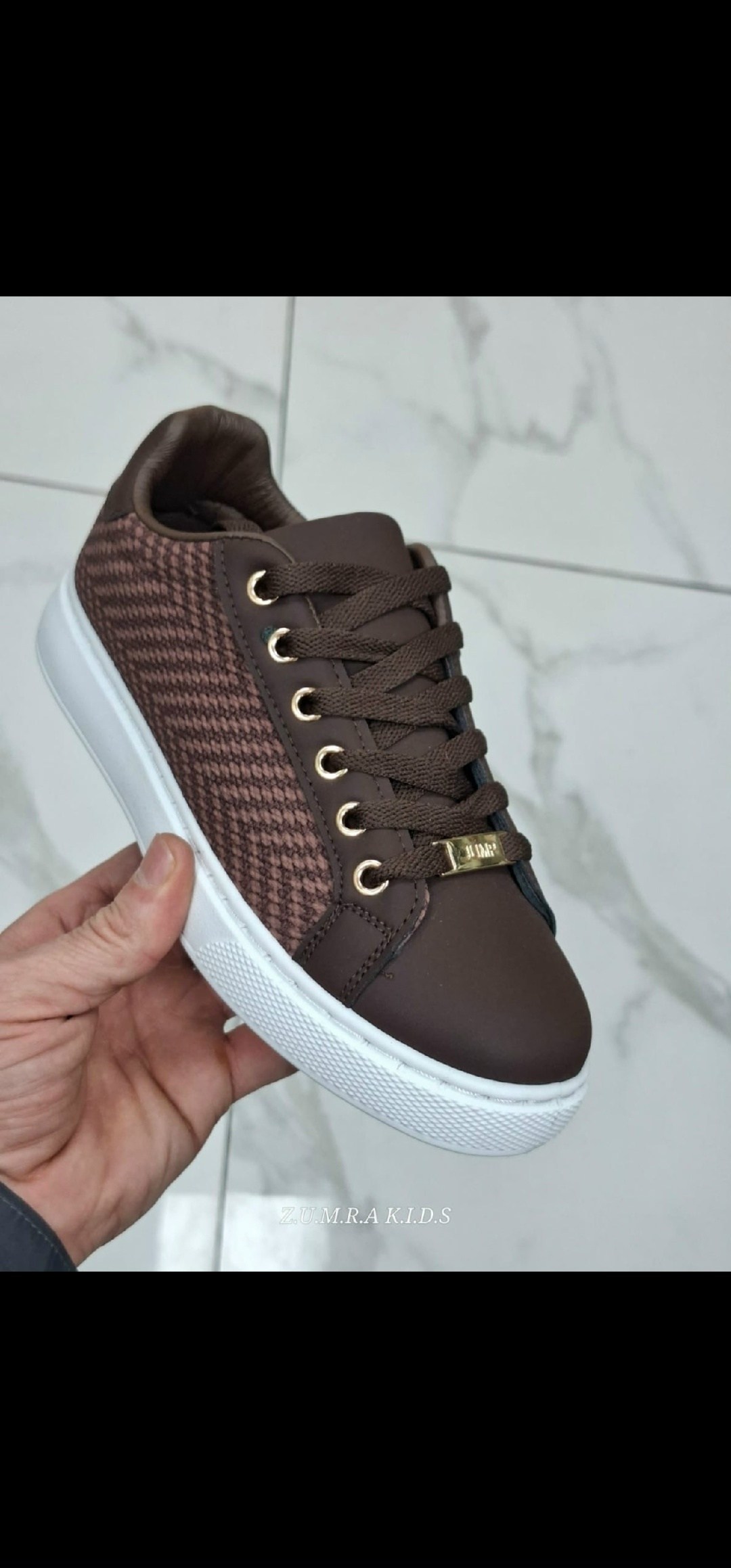 ,кроссовки guess,guess кроссовки женские,бежевые кроссовки,кеды guess женские