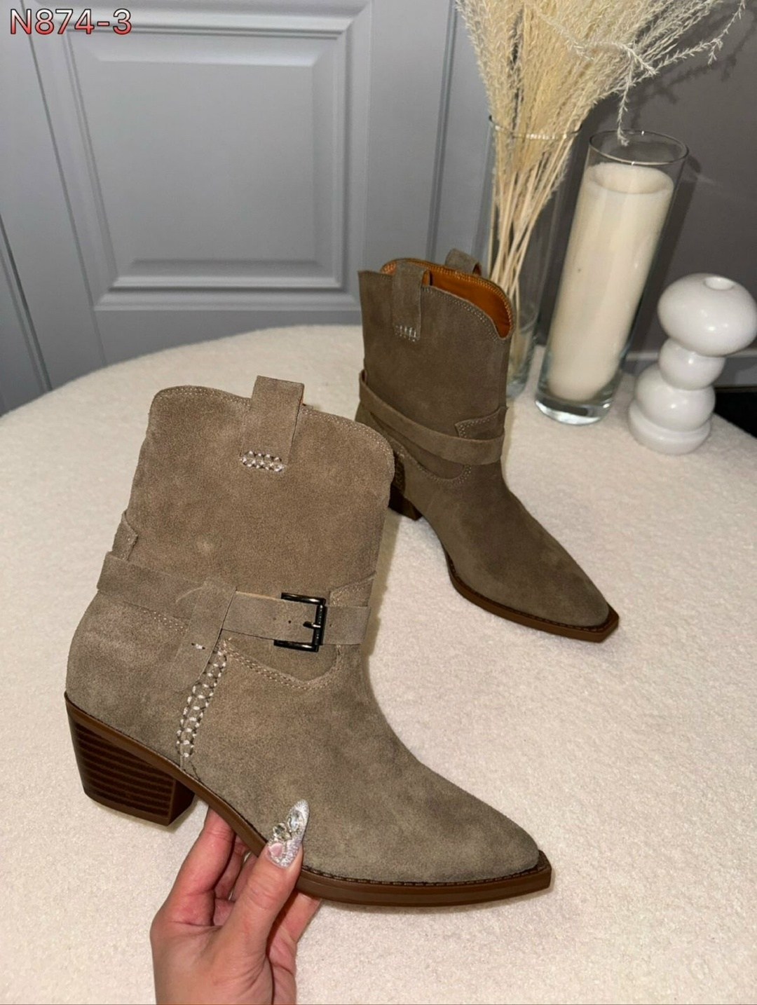 ботинки казаки демисезонные на среднем каблуке ledior 255855057,,казаки серые замшевые,женская ,казаки женские