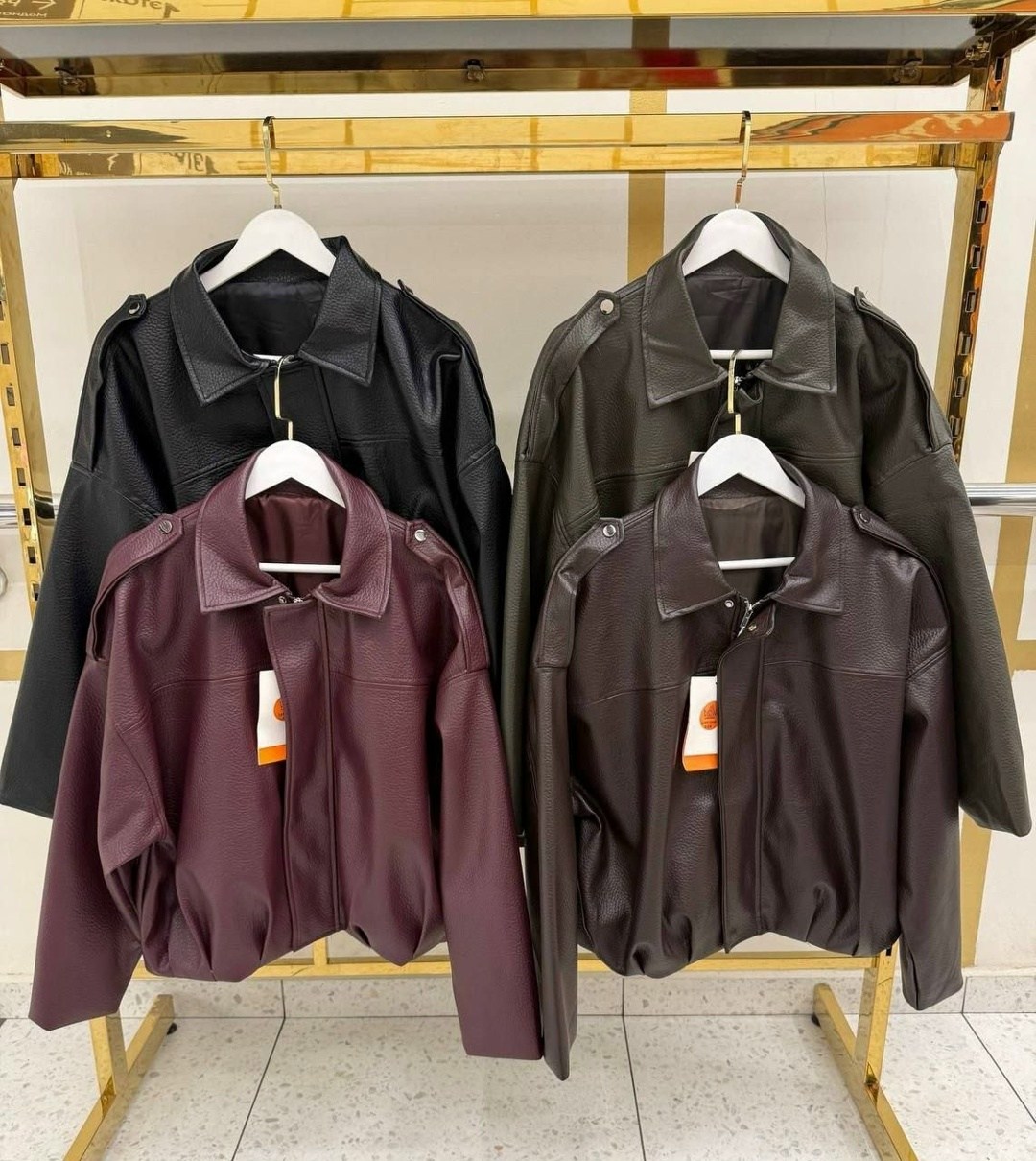 женская куртка из искусственной кожи,куртка кожаная,женская кожаная куртка,бордовая кожаная куртка,модная женская кожаная куртка из искусственной кожи