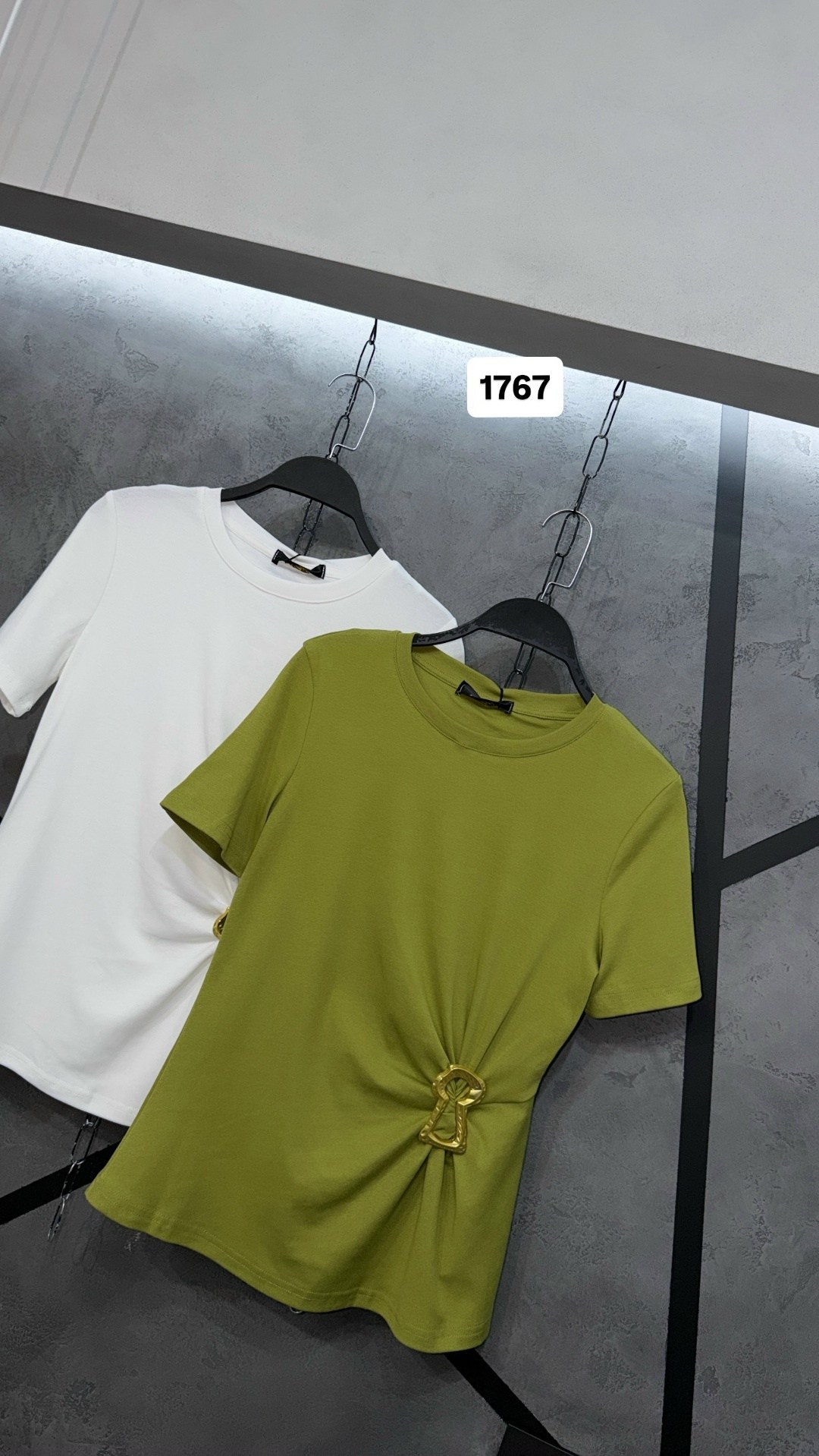 футболки женская,футболка с цепочкой,модная футболка,летние женские футболки,футболки для женщин