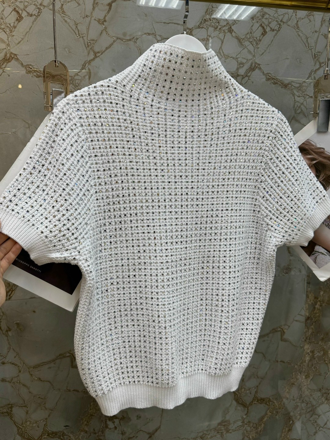 вязаные топы,джемпер бежевый,модные свитера,вязаные джемпера,кофточка