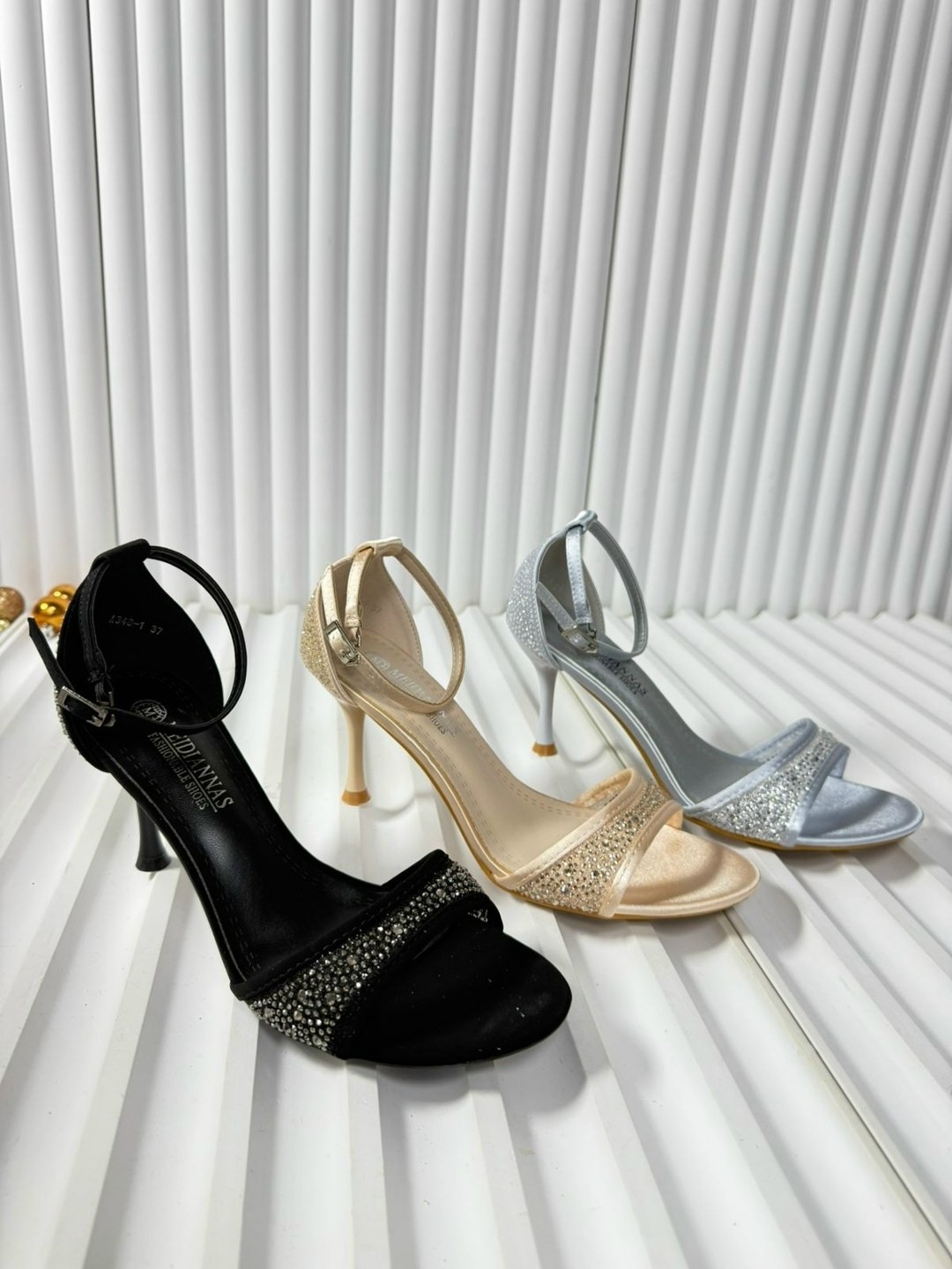 topuklu ayakkabi,босоножки стильные,босоножки сандали,женские босоножки,босоножки со стразами