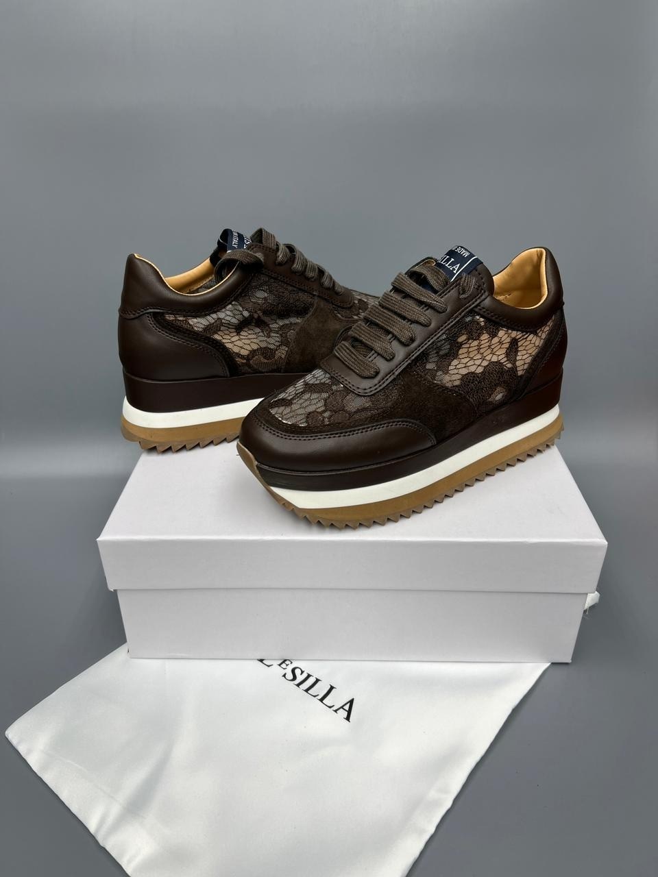 ,женские кроссовки,брендовая ,обуви,женская