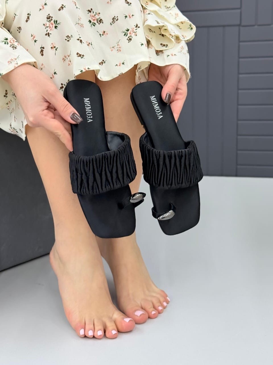 женские шлепанцы,шлепки женские,шлепанцы летние,,модные тапочки