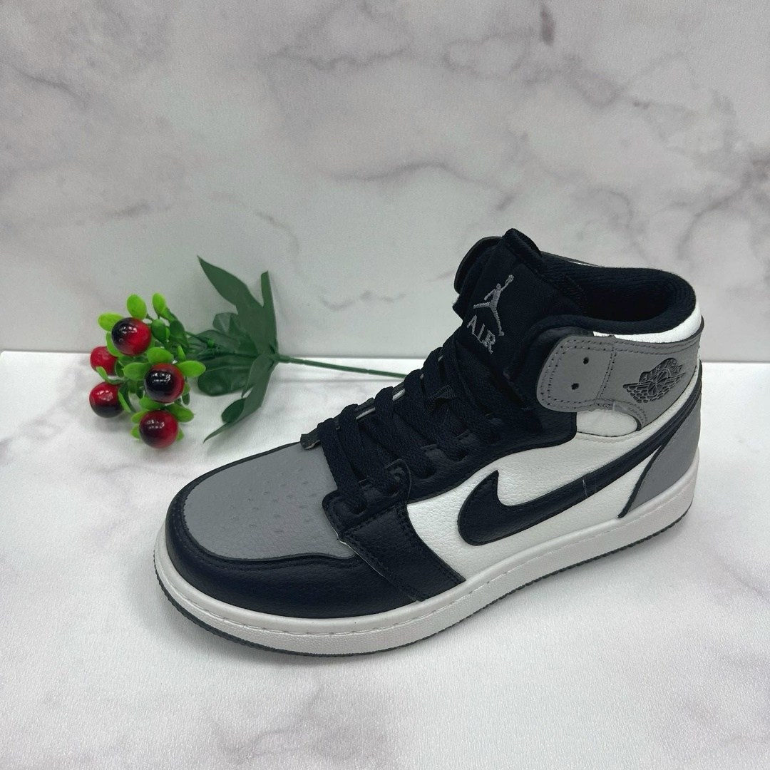 женские кроссовки,кроссовки женские nike air jordan 1,кроссовки nike air jordan 1,кроссовки nike air jordan,зимние кроссовки nike air jordan 1