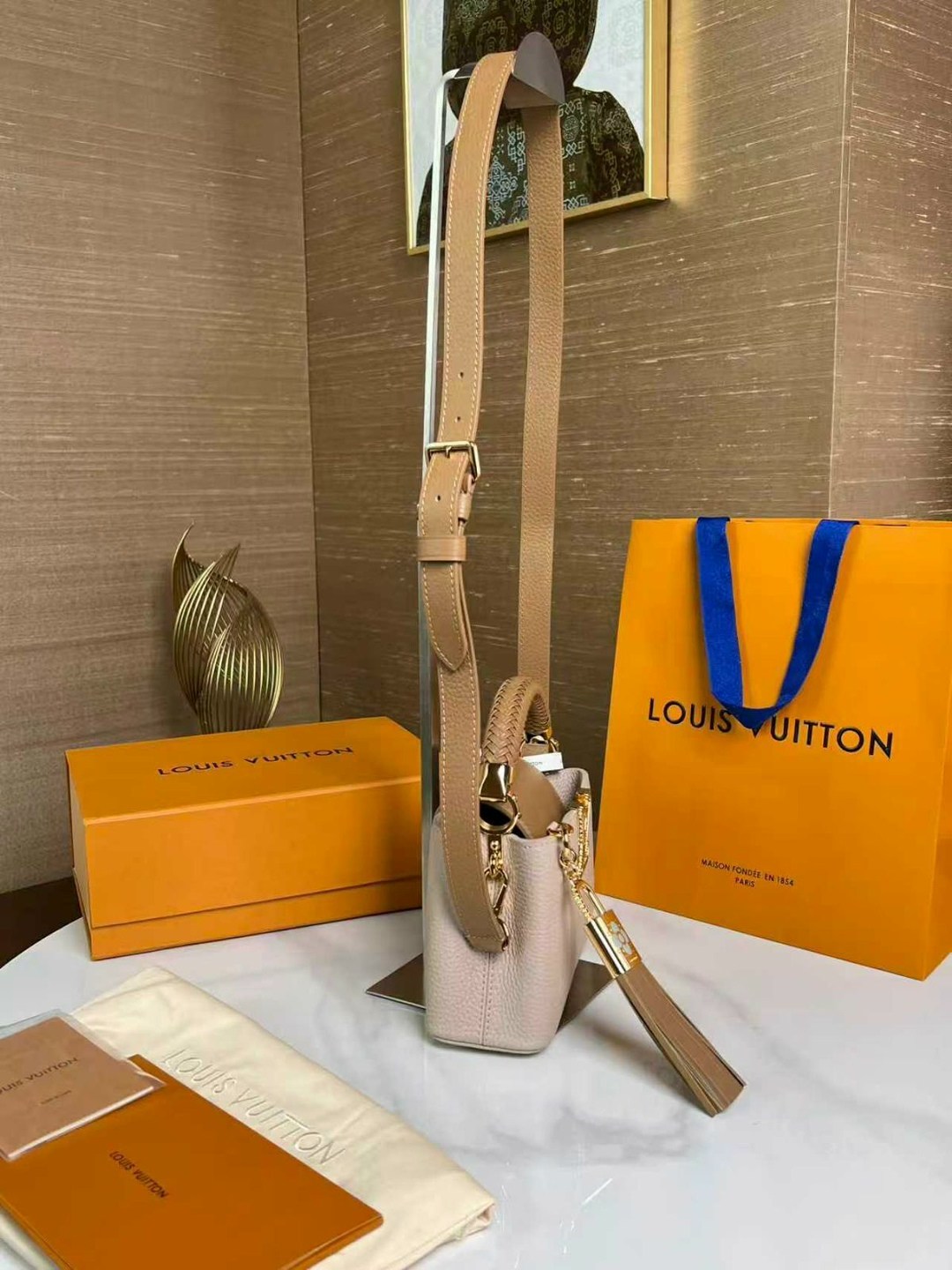 сумка louis vuitton женская,сумка louis vuitton,сумка на плечо louis vuitton,сумка louis vuitton capucines,сумка луи виттон