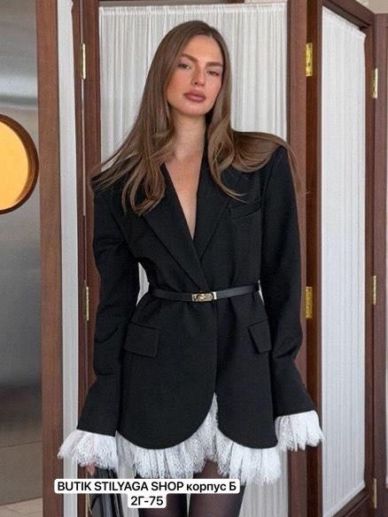 платье-пиджак,платье пиджак с перьями,пиджак с юбкой материал костюмка шифон,платьепиджак с натуральными перьями,платье-пиджак с натуральными перьями