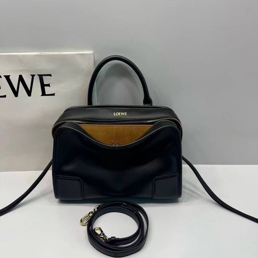 сумка loewe,сумка,loewe сумка на плечо,сумки loewe 2026,женская сумка loewe
