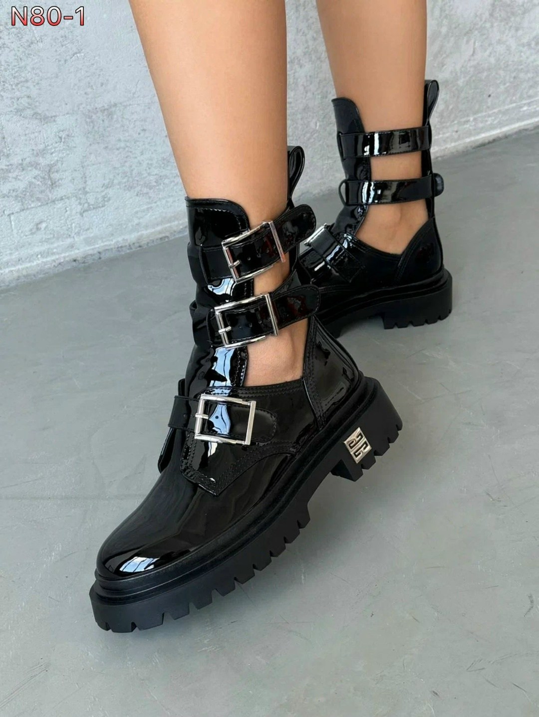 ,стильные демисезонные ботинки,ботинки женские,ботинки демисезонный,ботинки лакированные на платформе