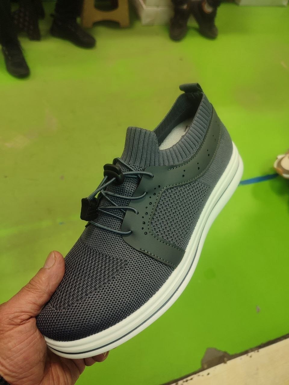 ,спортивная ,спортивная  мужская,повседневные кроссовки,повседневная