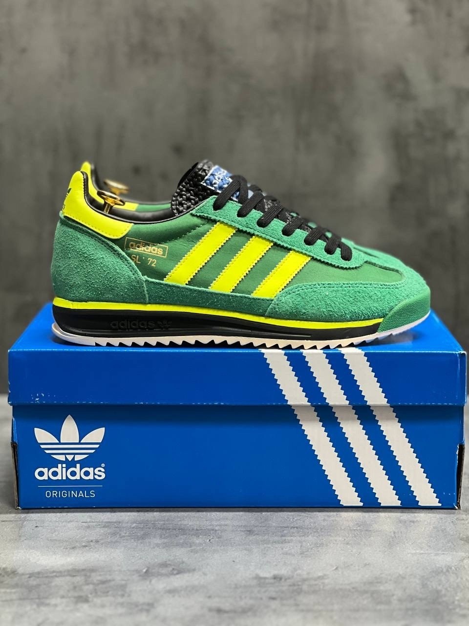 кроссовки adidas,кроссовки adidas sl 72,кроссовки adidas originals sl72 retro sport в зеленом и желтом цвете,кроссовки adidas spezial,кроссовки adidas original