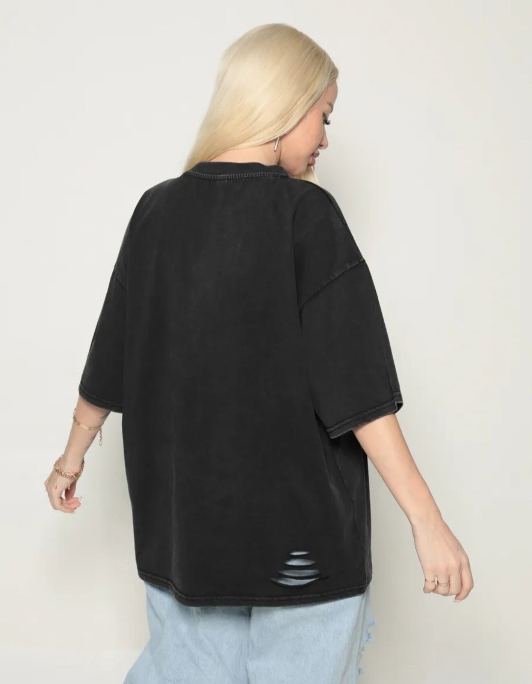 футболки женская оверсайз,футболки оверсайз с принтами,футболка женская варенка оверсайз с принтом,футболки женская,свитшот оверсайз с принтом "микки маус"