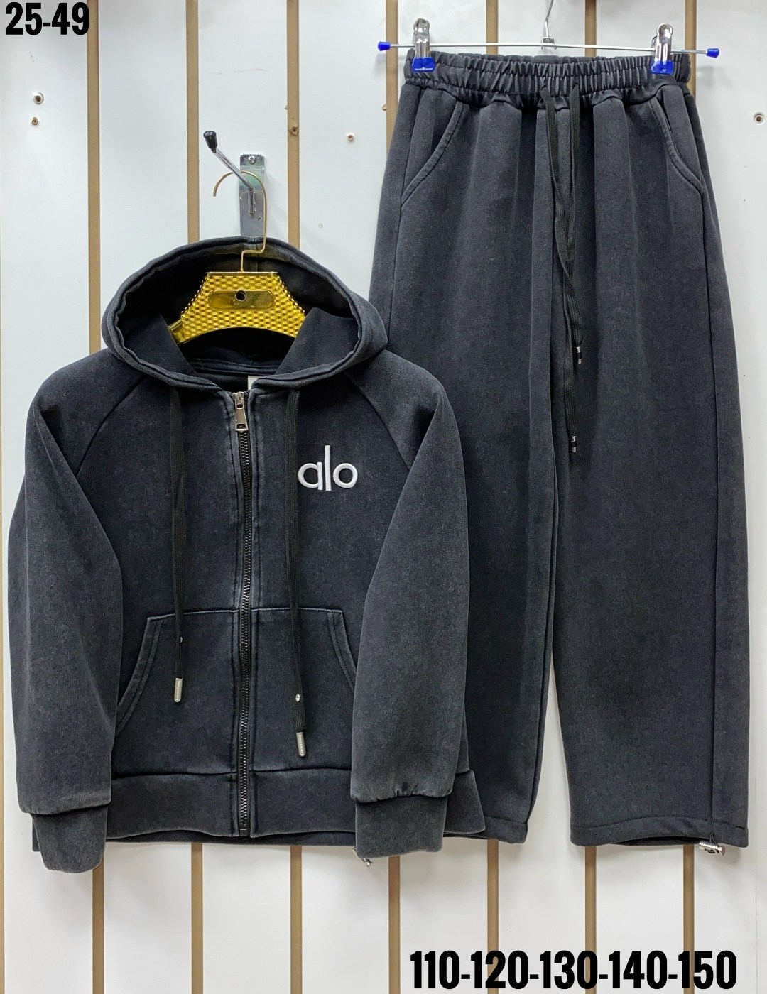 костюм женский,костюм,спортивный костюм,детские костюмы