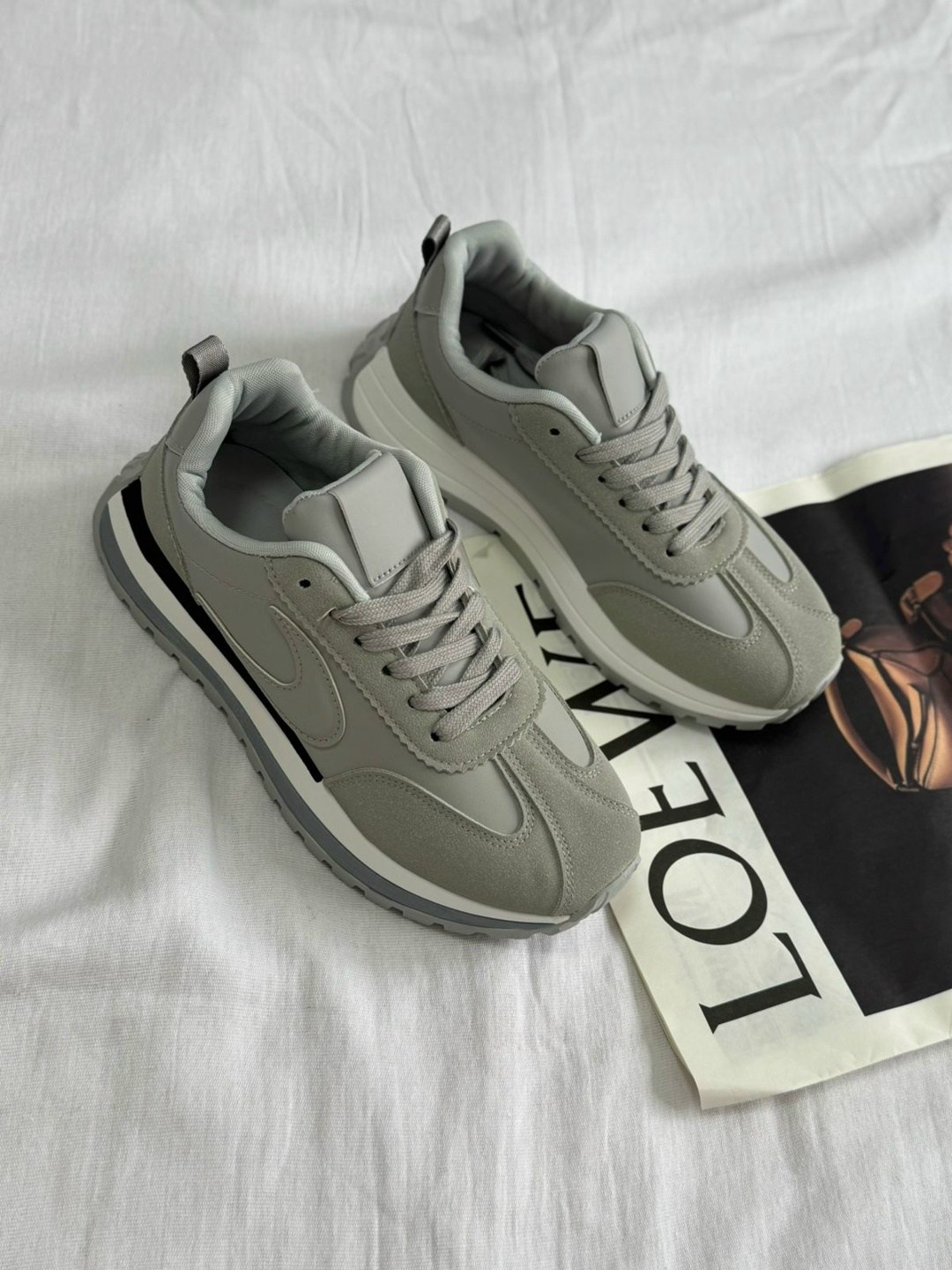 ,кроссовки женские,серые кроссовки,кроссовки женские модные,кроссовки женские серые