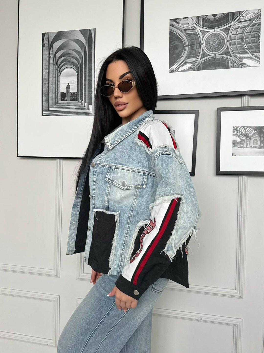 джинсовая куртка женская,джинсовая куртка,женская джинсовая куртка антига,стильная джинсовая куртка,джинсовка женская яркая