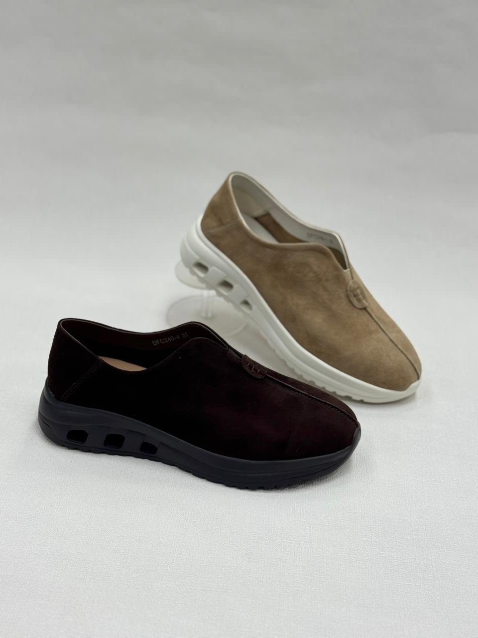 ,кроссовки из натуральной замши,замшевые кроссовки,женская ,повседневная