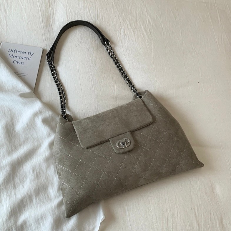 сумка шанель,chanel classic flap bag,сумка chanel,chanel сумка женская,модная сумка шанель