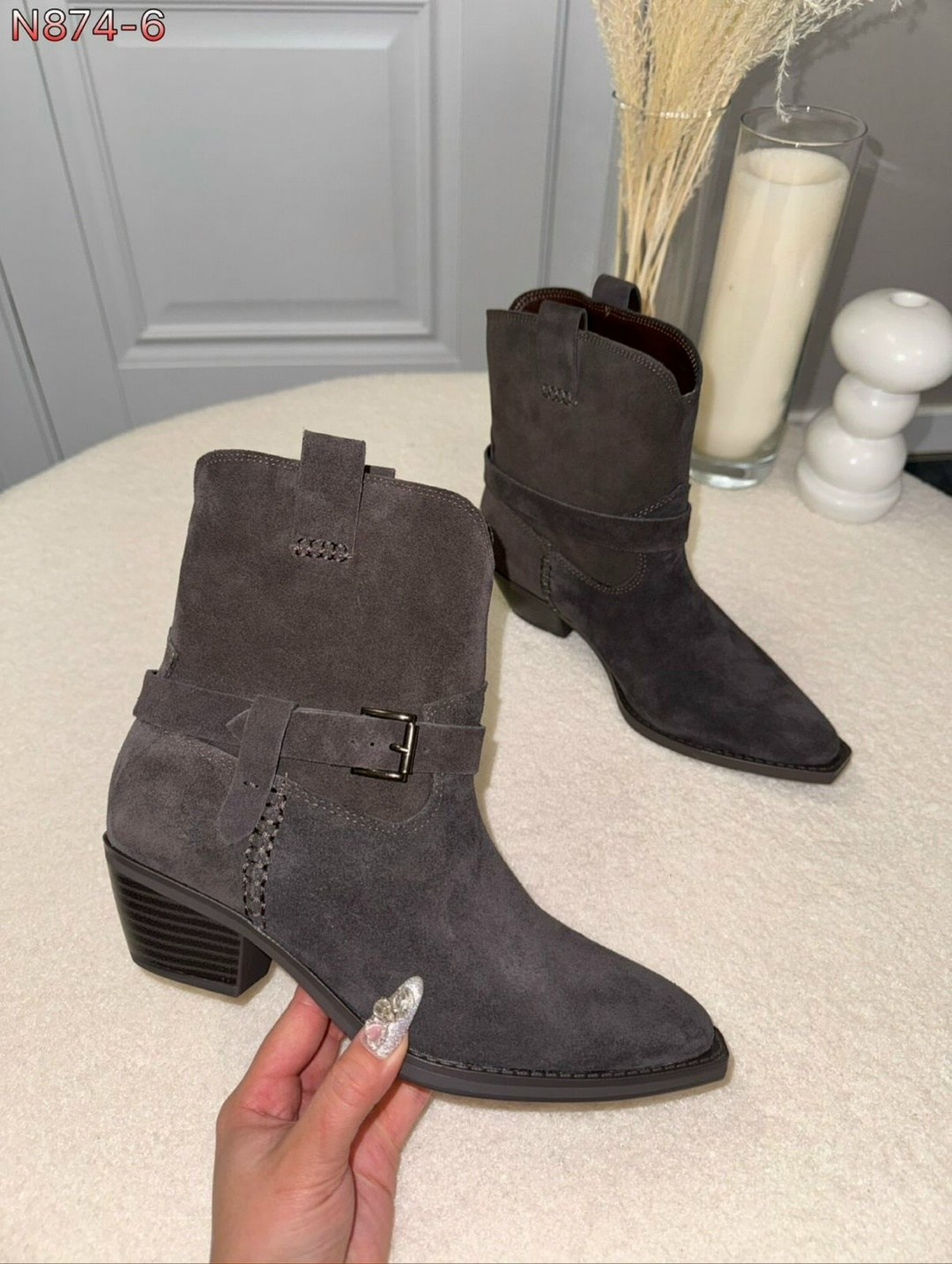 ботинки казаки демисезонные на среднем каблуке ledior 255855057,,казаки серые замшевые,женская ,казаки женские