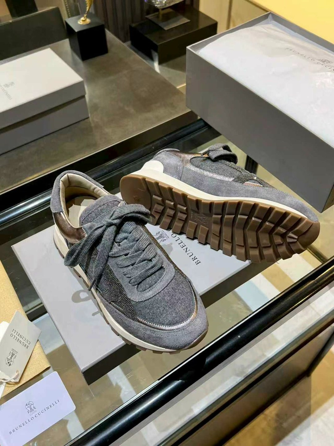 ,brunello cucinelli кроссовки женские,brunello cucinelli кроссовки,кроссовки женскиe,женские серые кроссовки из замши с мехом brunello cucinelli